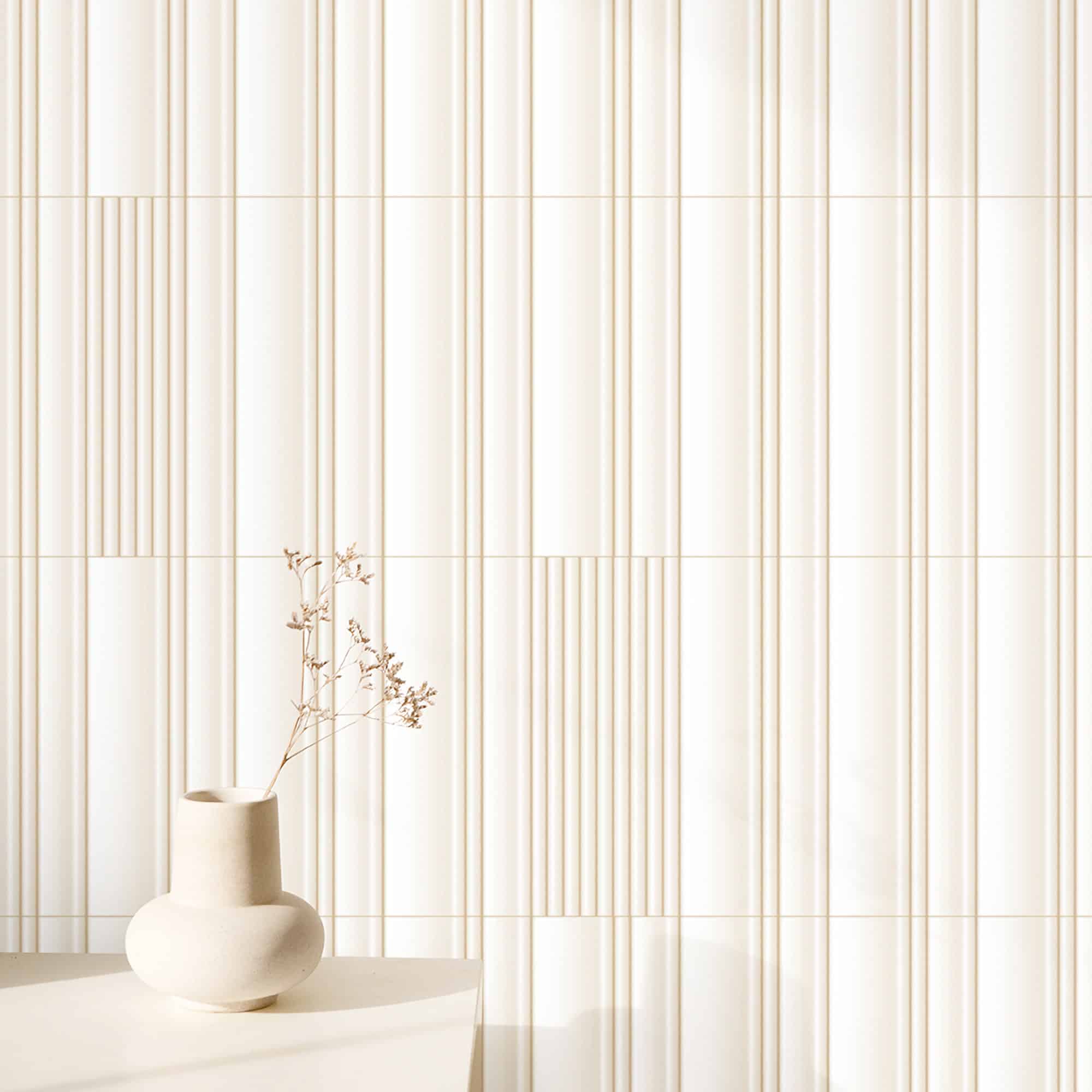 Textured Wallpaper Stripes in Beige