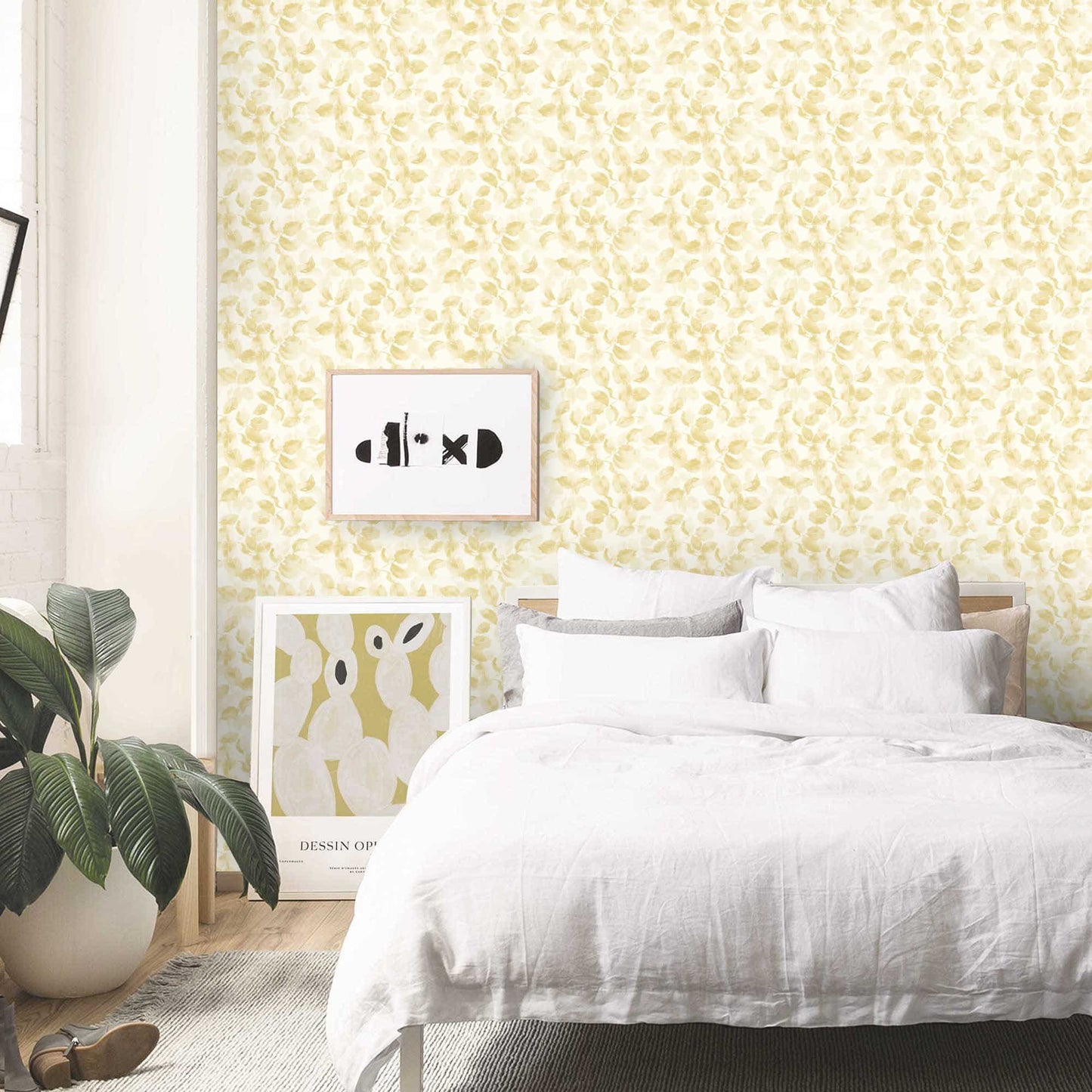 Textured Wallpaper Floral in Gold