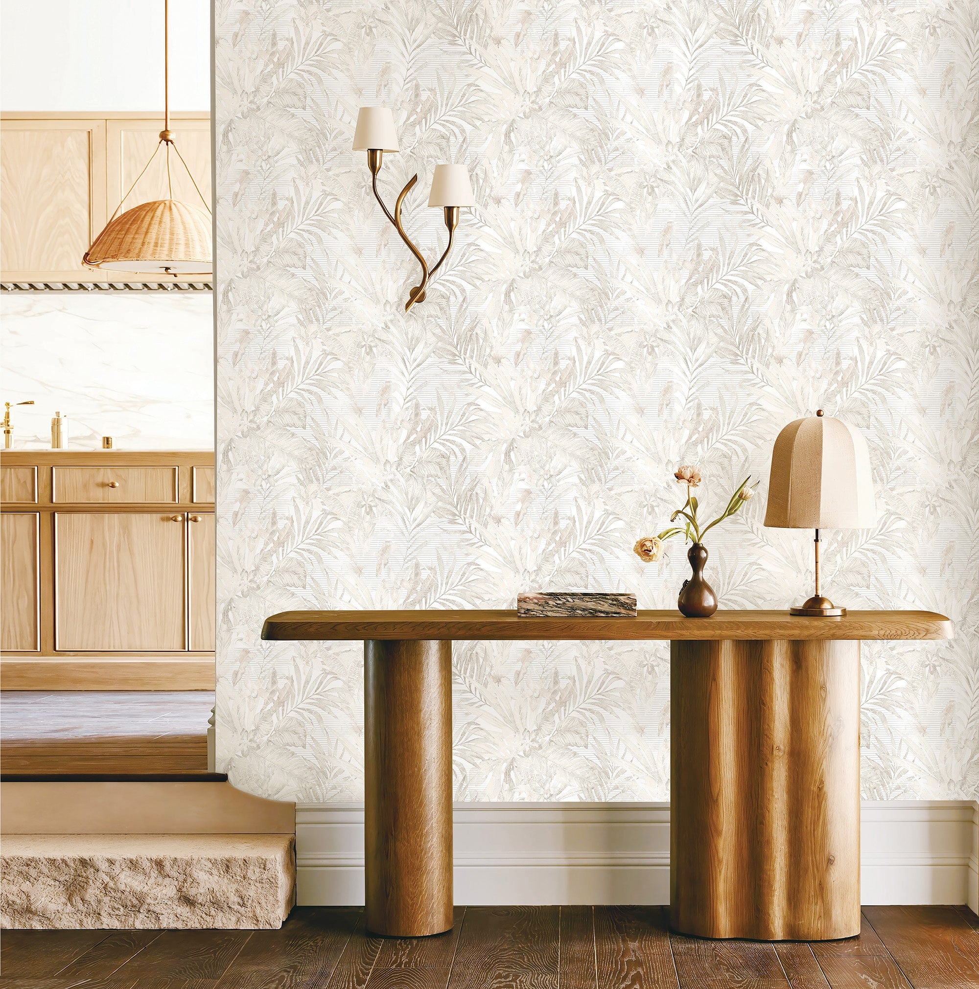 Textured Wallpaper Floral in Cream