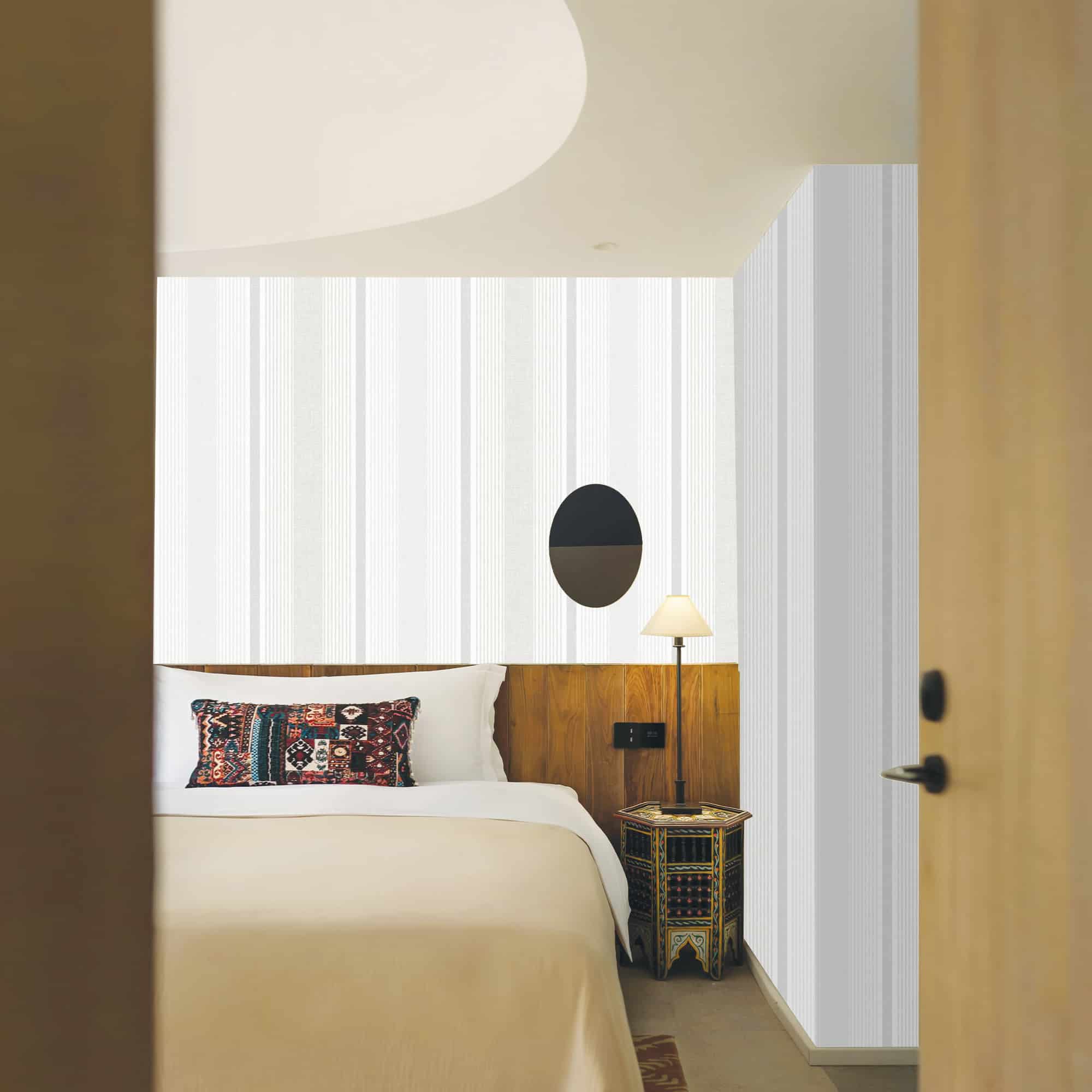 Textured Wallpaper Stripes|Traditional in White|Grey