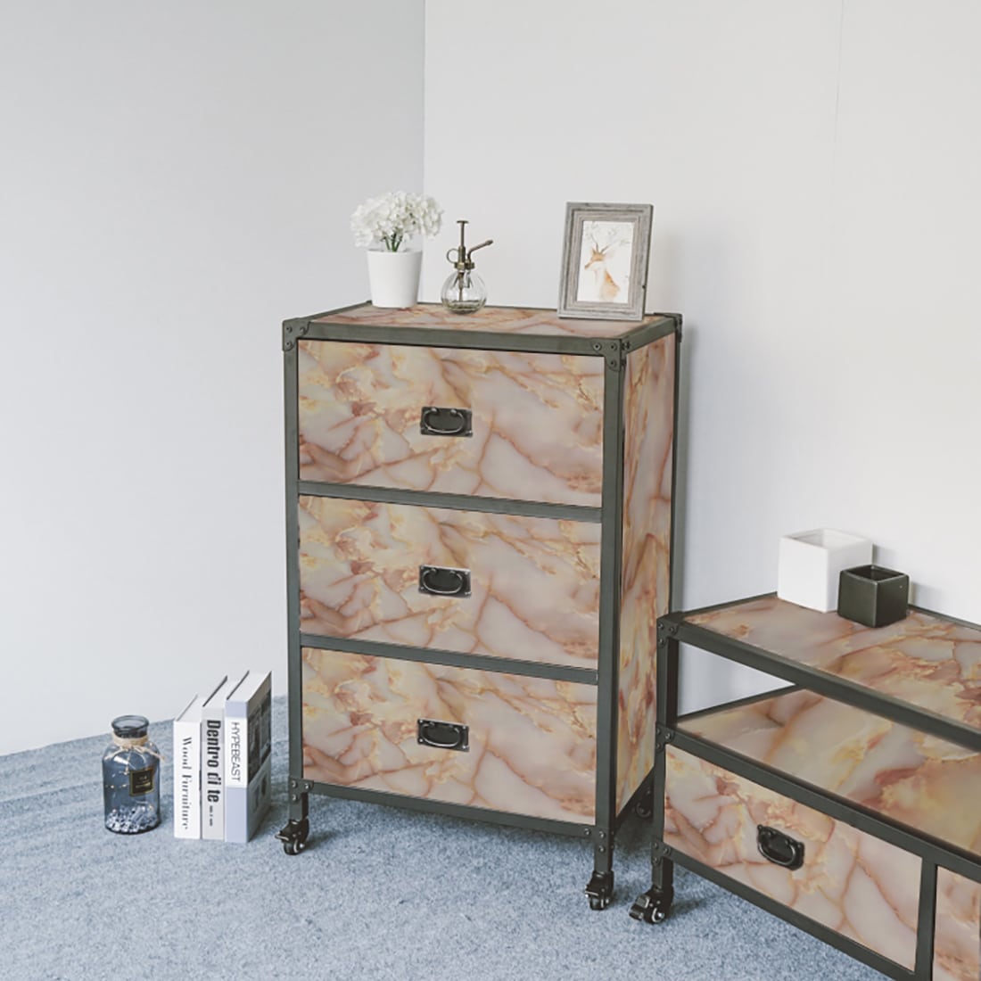 peel and stick wallpaper