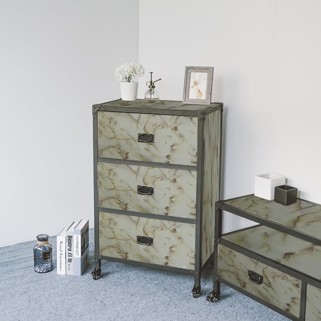 peel and stick wallpaper