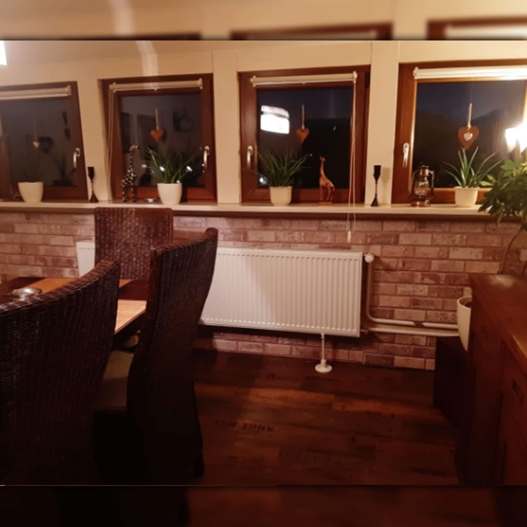 3D Wall Panels Brick Effect - Cladding, Red Brown Grey Stone Look Wall Paneling, Styrofoam Facing for Living room, Kitchen, Bathroom, Balcony, Bedroom, Set of 10, Covers 53 sq ft