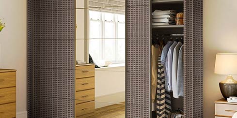 peel and stick wallpaper